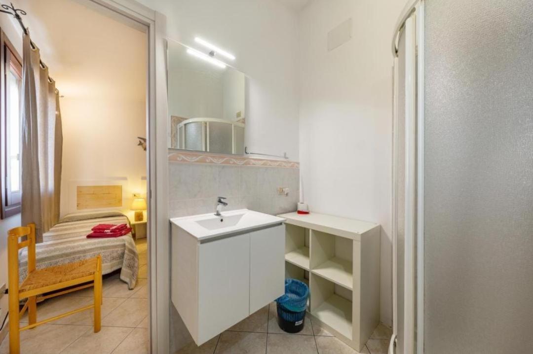 B&B Rotta Per Tavolara Porto San Paolo  Exterior photo
