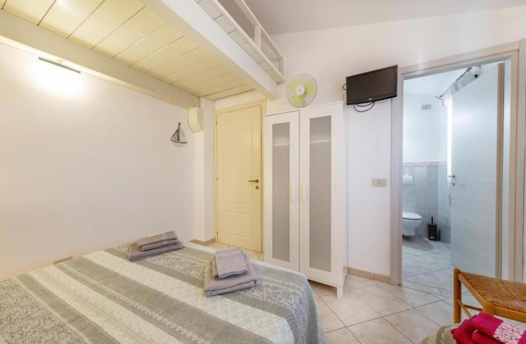 B&B Rotta Per Tavolara Porto San Paolo  Exterior photo