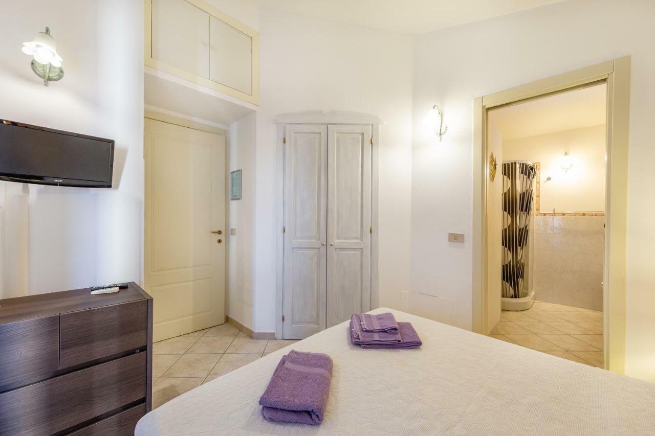 B&B Rotta Per Tavolara Porto San Paolo  Exterior photo